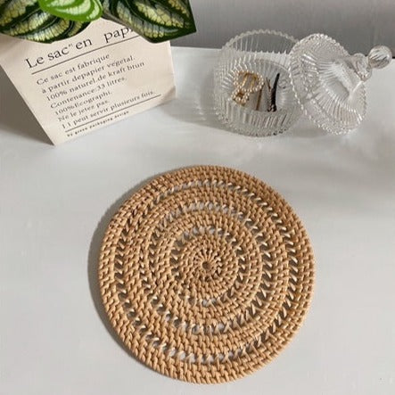 JARING Natural Rattan Coaster